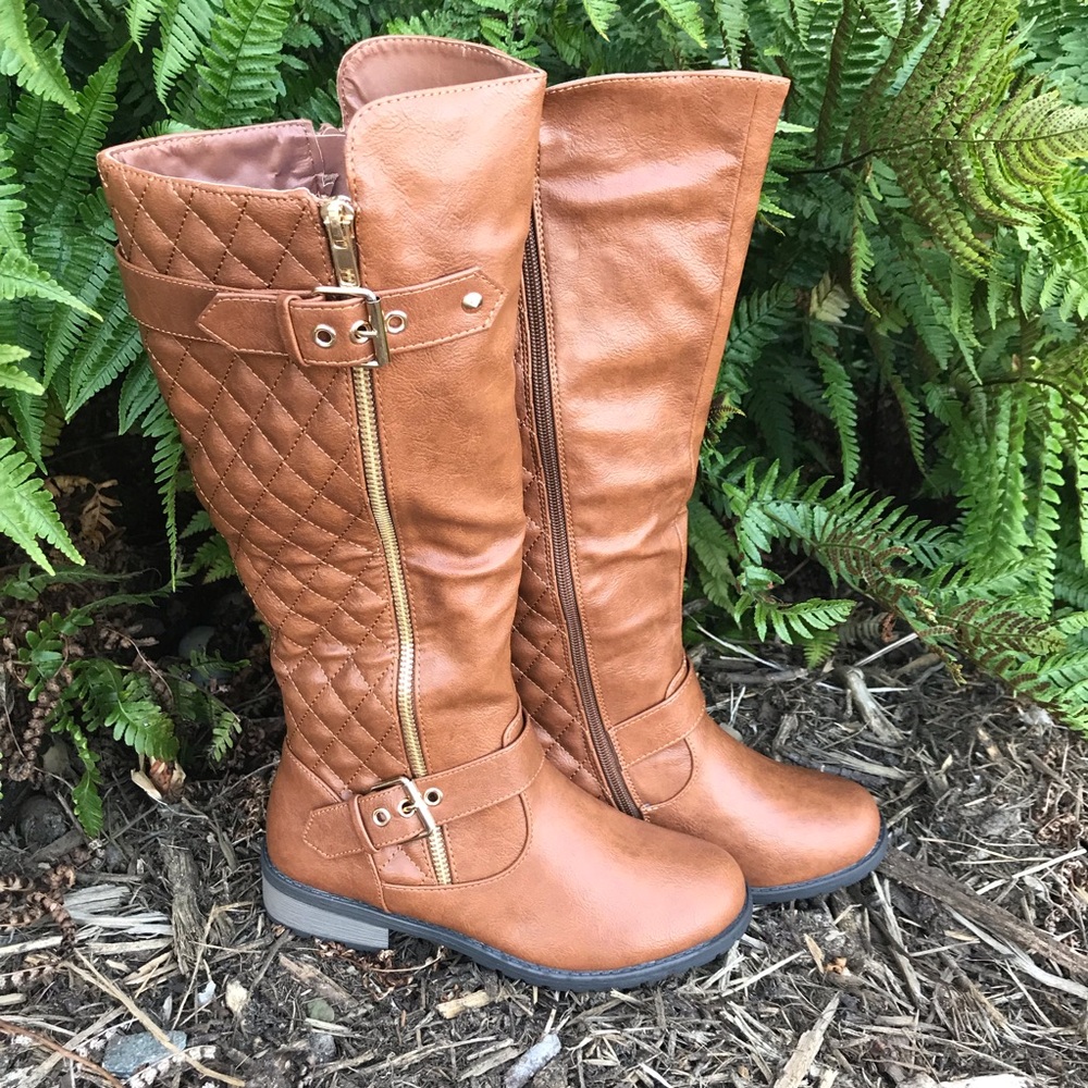 🥳Host Pick🥳 Tan Knee High Combat Boots